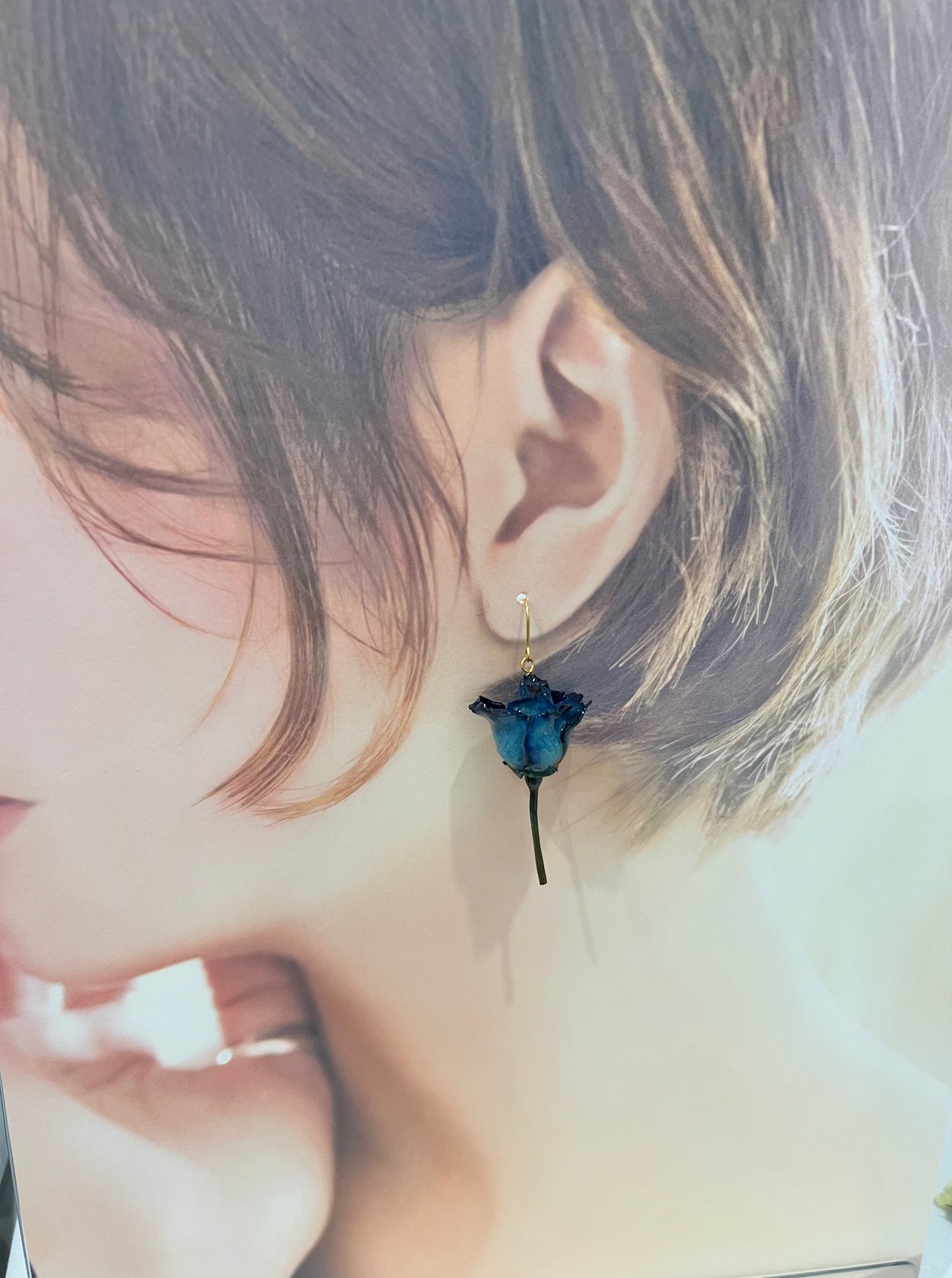 Japanese cobalt rose earring