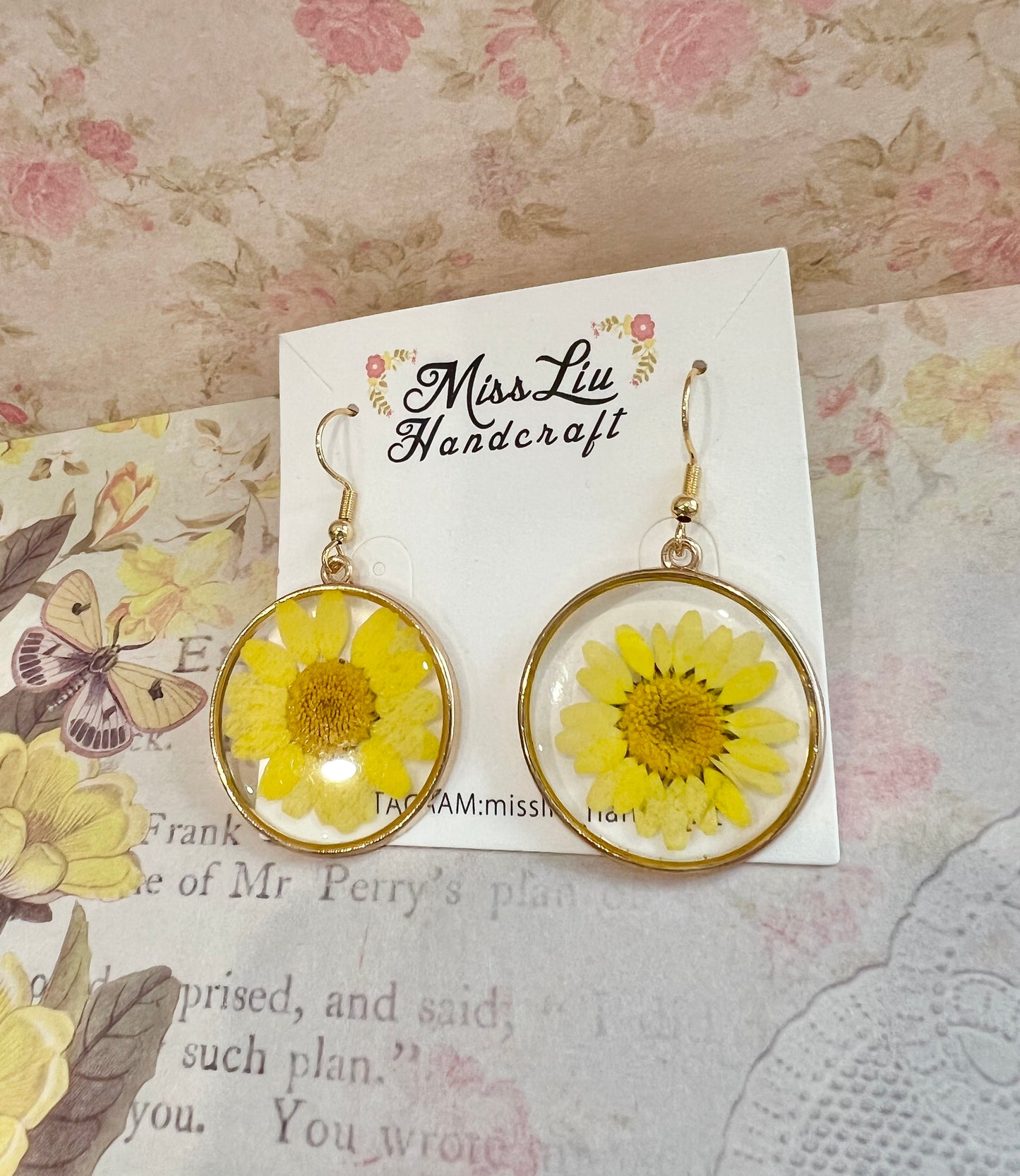 Handmade yellow daisy earring